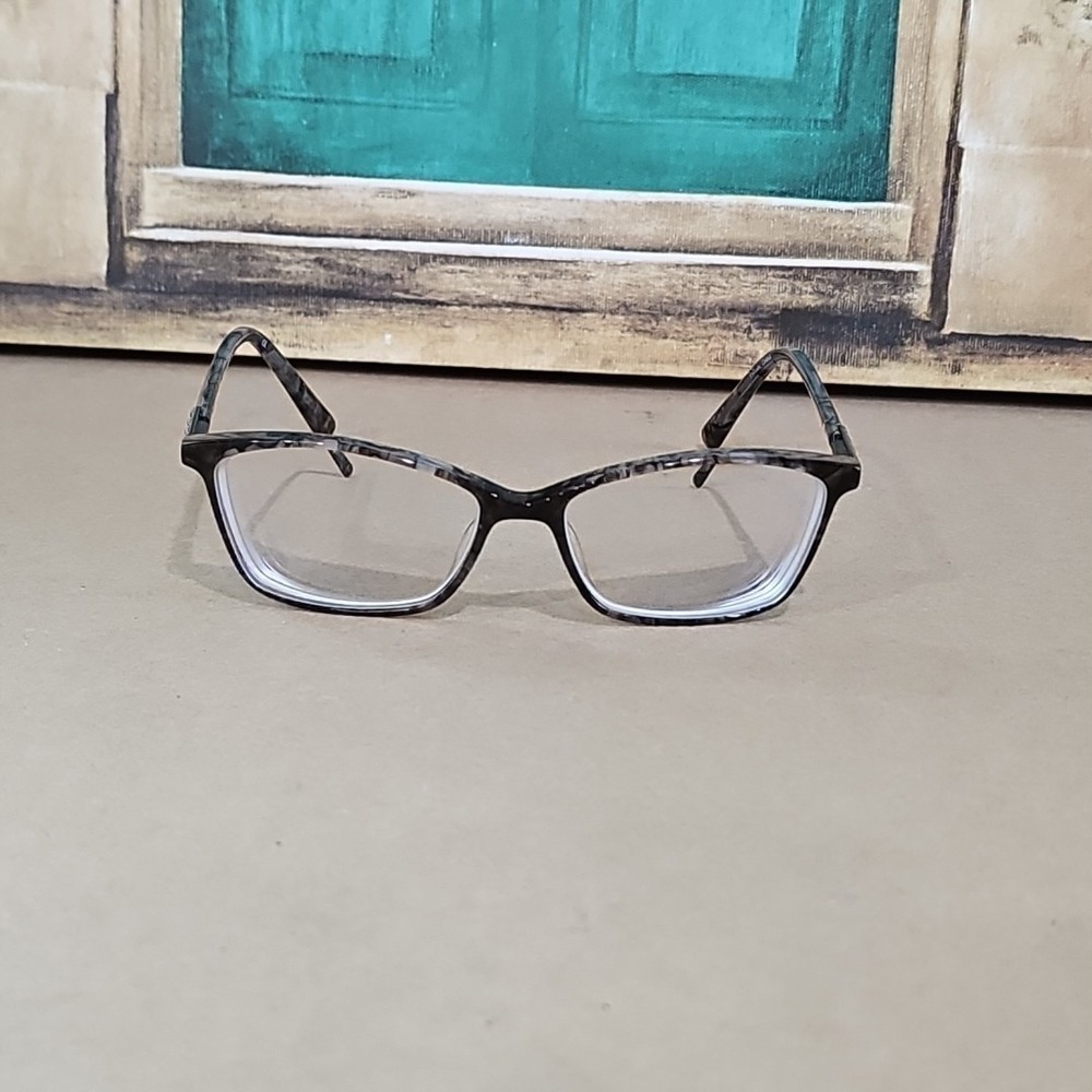 Ellen Tracy Monterrey Black Havana Cat Eye Plastic‎ Eyeglass Frame 52-15-135